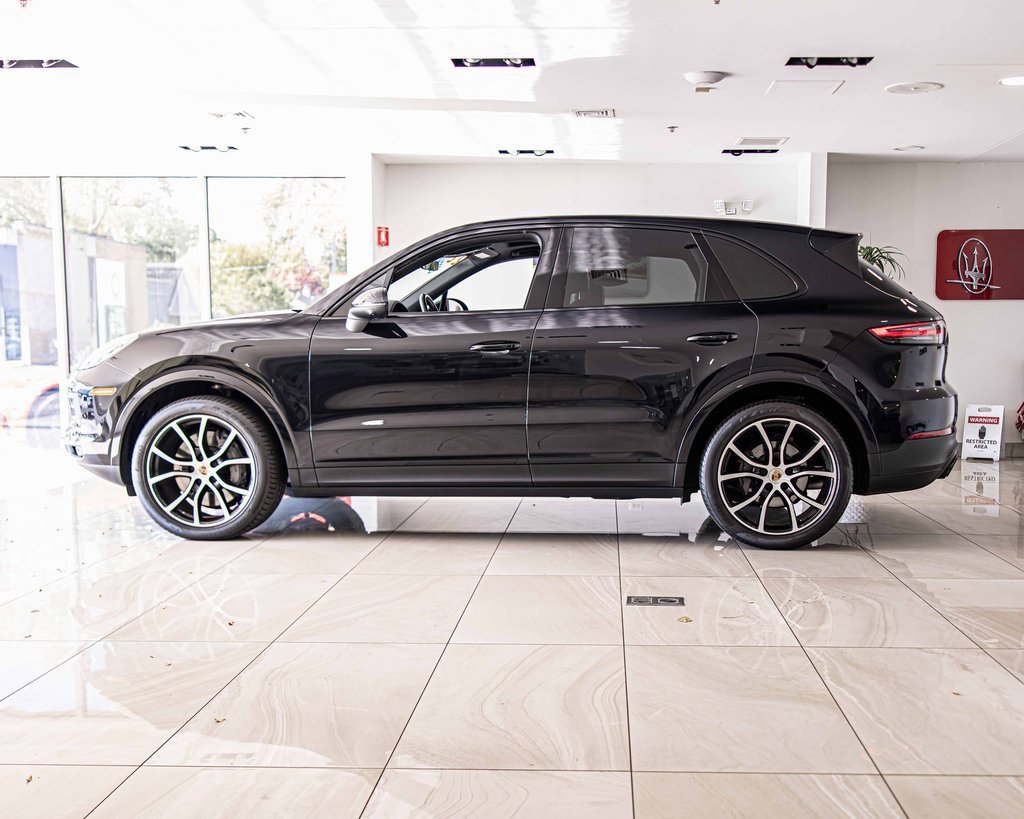Used 2022 Porsche Cayenne S Platinum image 6