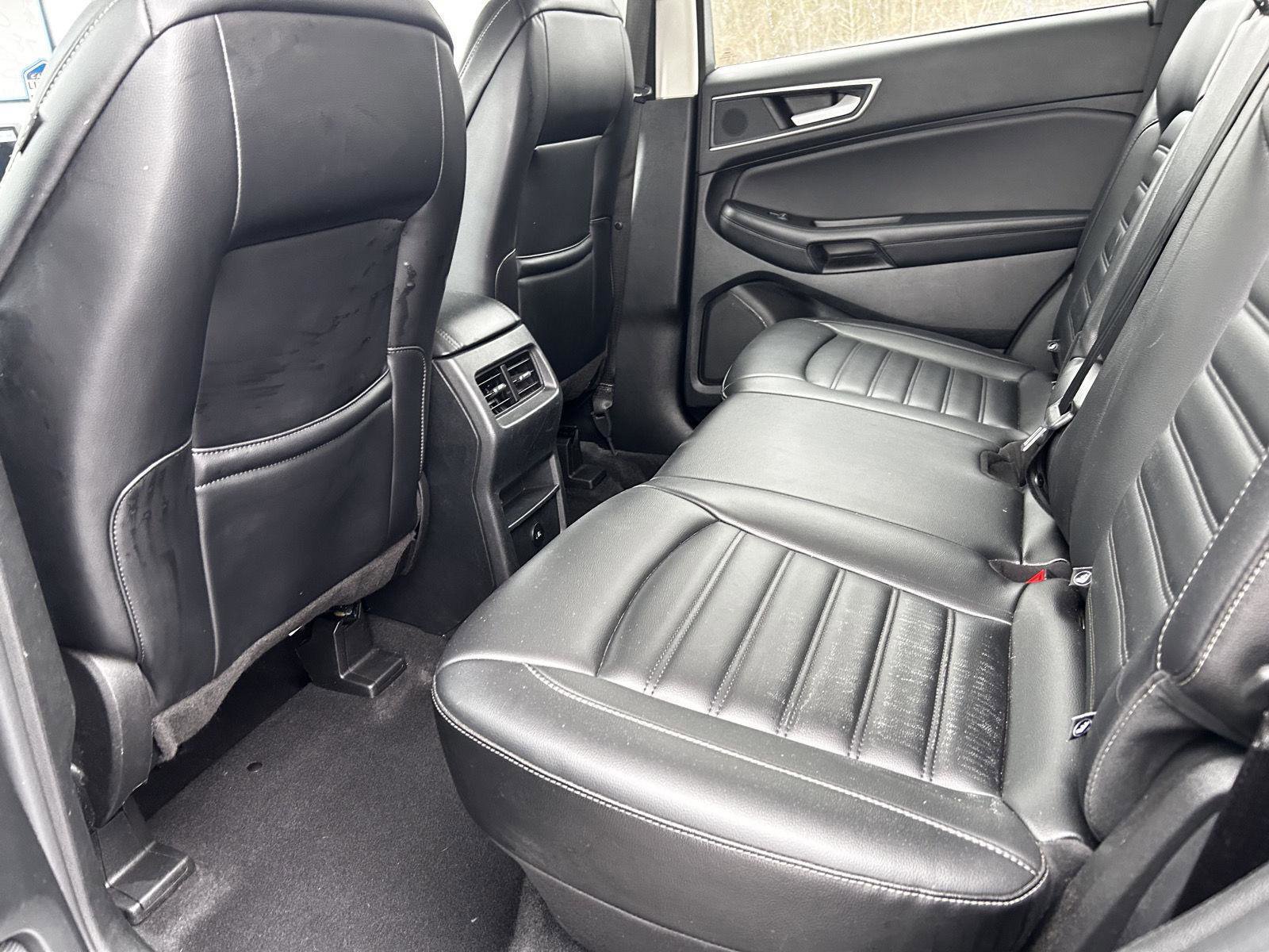 Used 2024 Ford Edge SEL image 11