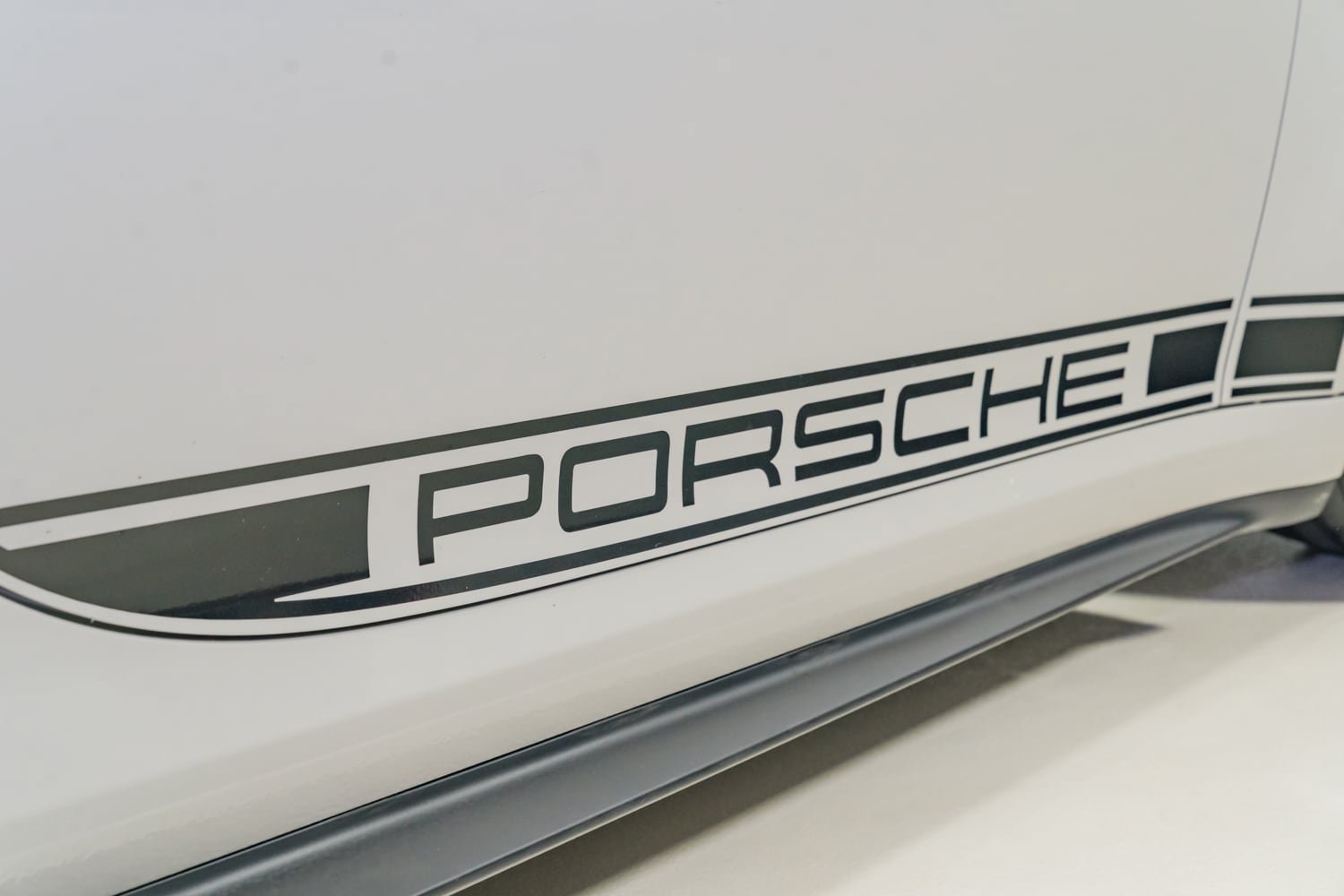 Used 2023 Porsche 911 GT3 RWD image 32