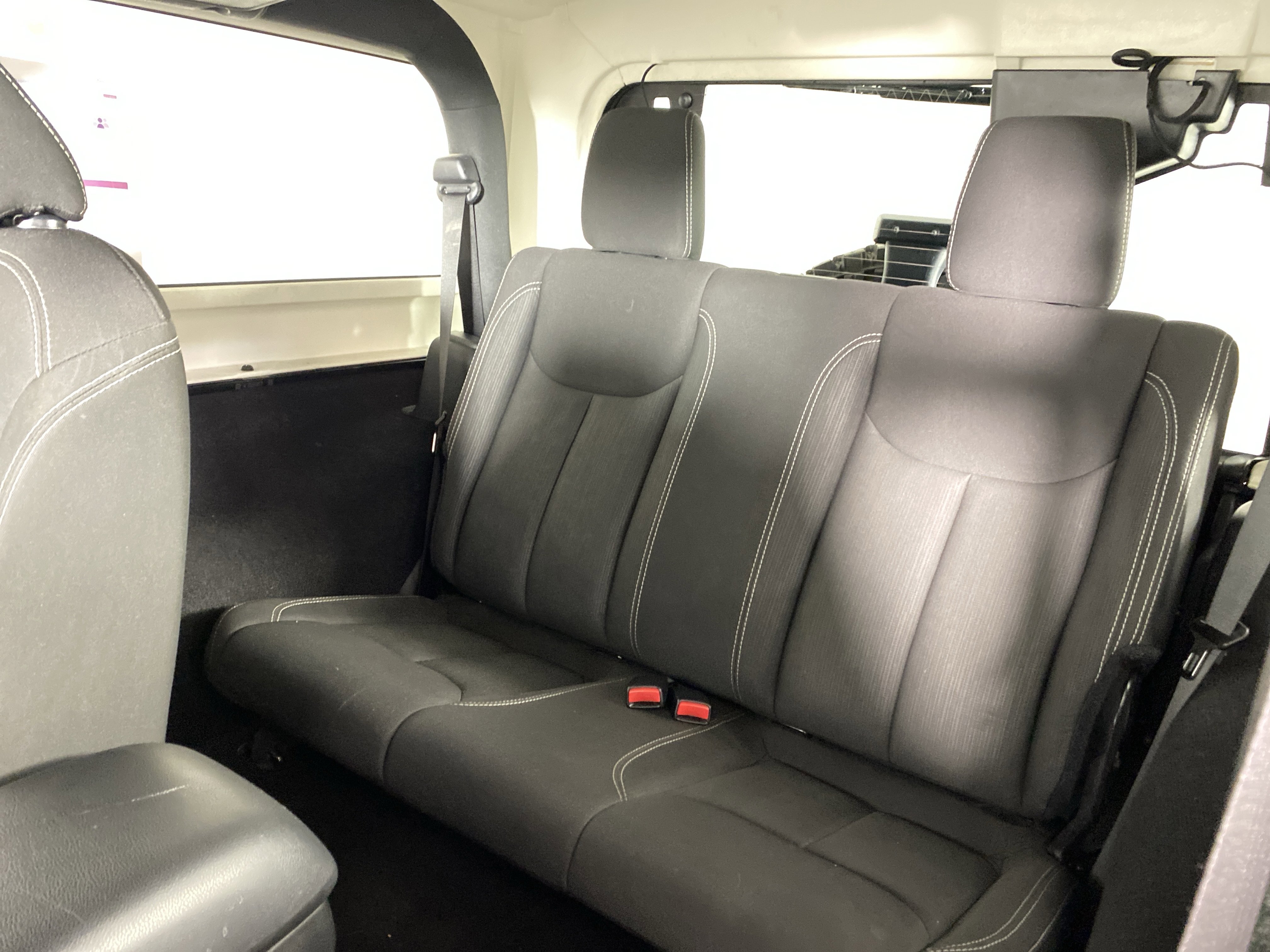 Used 2016 Jeep Wrangler Sahara w/ Connectivity Group AWD/4WD image 26
