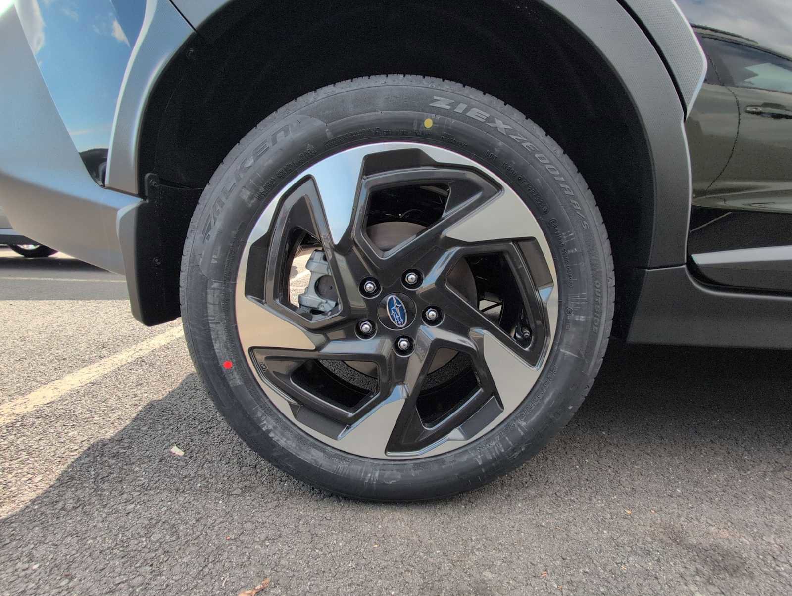 New 2026 Subaru Crosstrek 2.5i Limited w/ Crosstrek Mirror Package AWD/4WD image 14