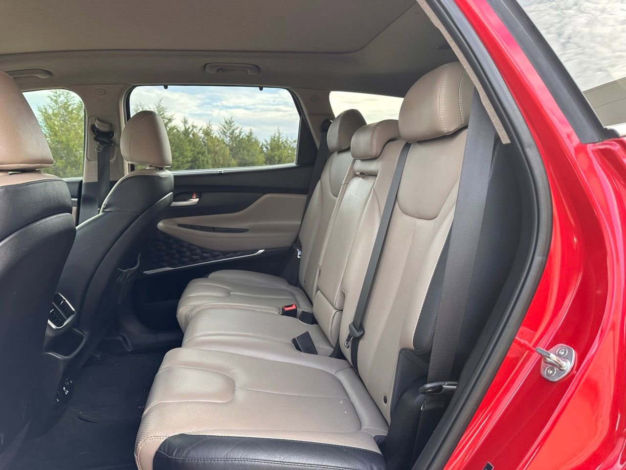 Used 2020 Hyundai Santa Fe Limited image 15