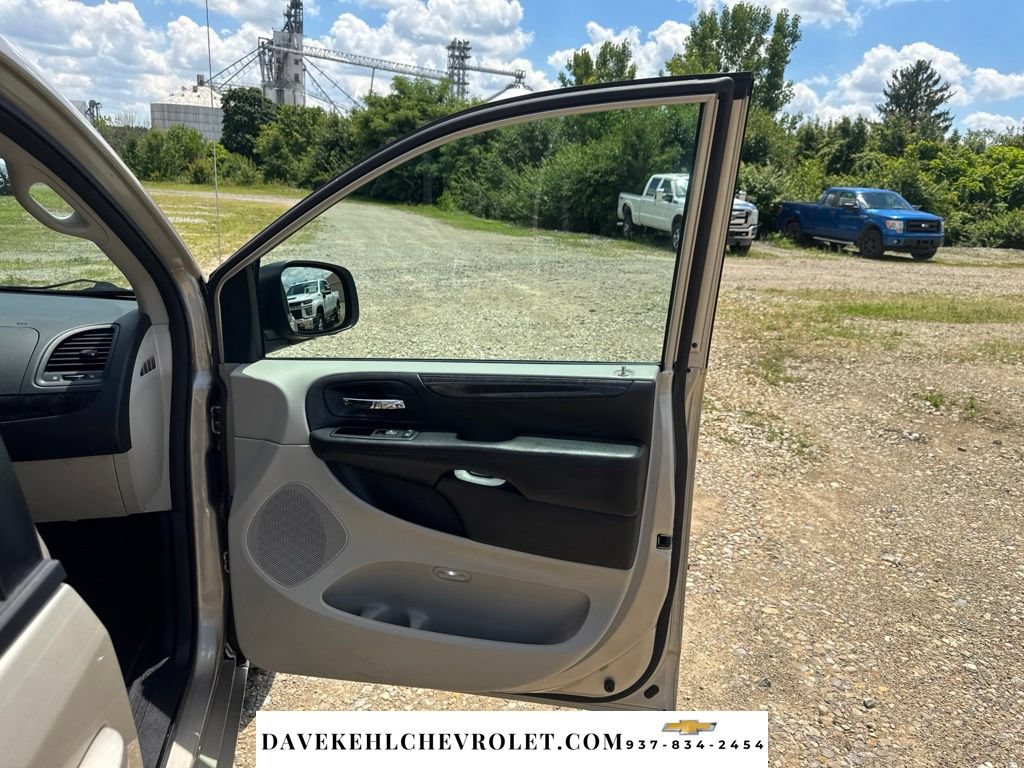 Used 2014 Dodge Grand Caravan SE w/ Quick Order Package 29E SE FWD image 31