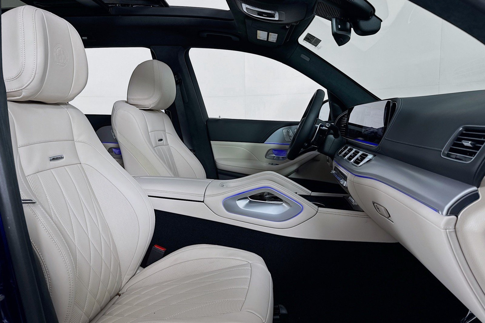 New 2026 Mercedes-Benz GLS 63 AMG 4MATIC image 6