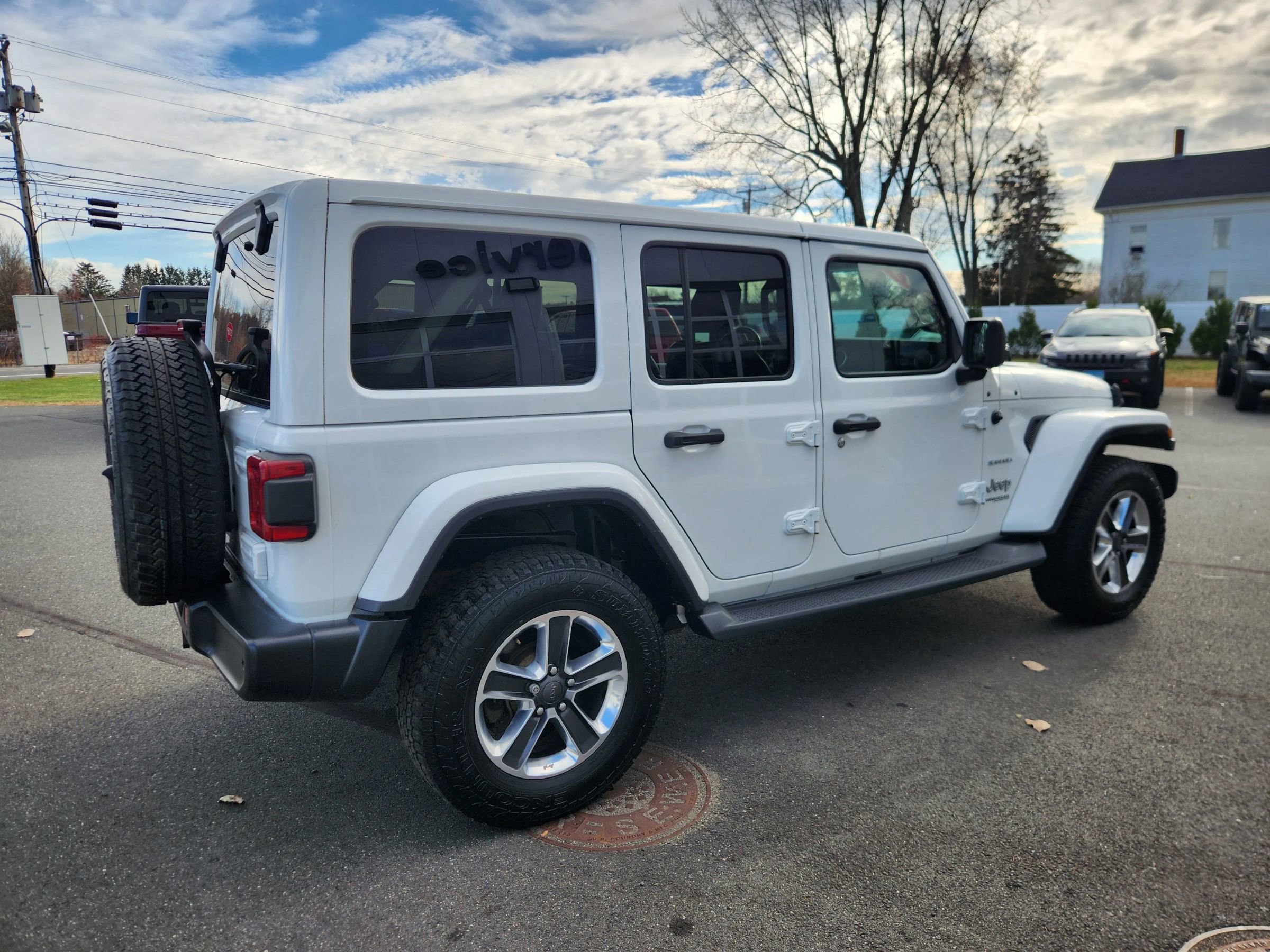 Used 2019 Jeep Wrangler Unlimited Sahara w/ Dual Top Group image 14