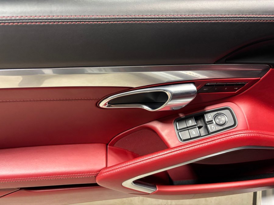 Used 2019 Porsche 911 Carrera 4S image 6