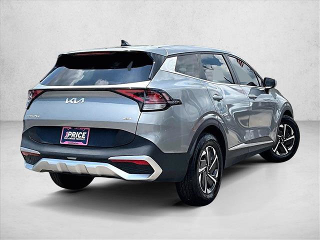 Used 2023 Kia Sportage LX FWD image 2