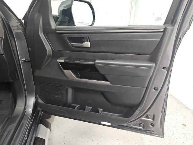 Used 2023 Toyota Tundra Limited AWD/4WD image 36