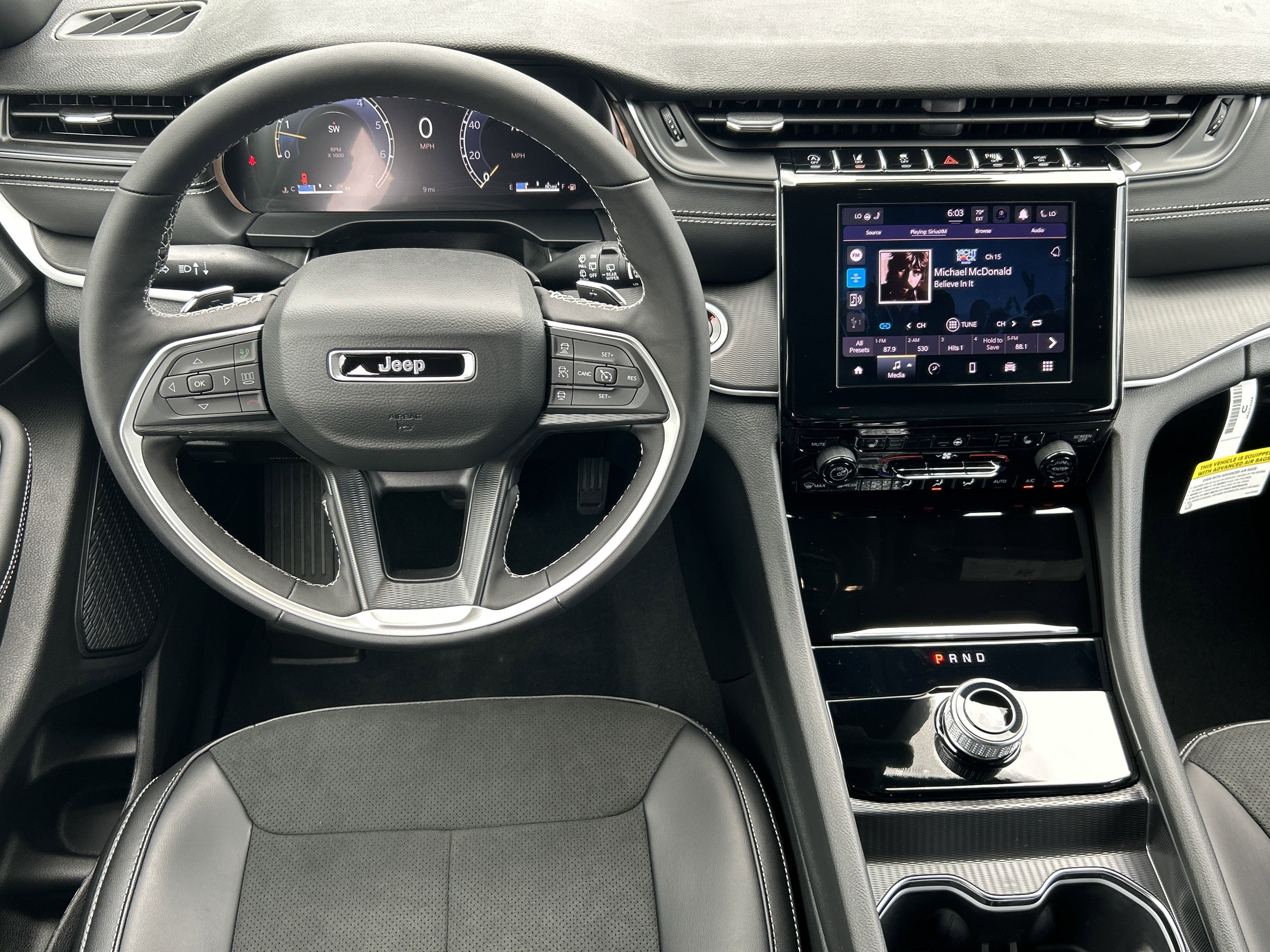 New 2025 Jeep Grand Cherokee Altitude image 23