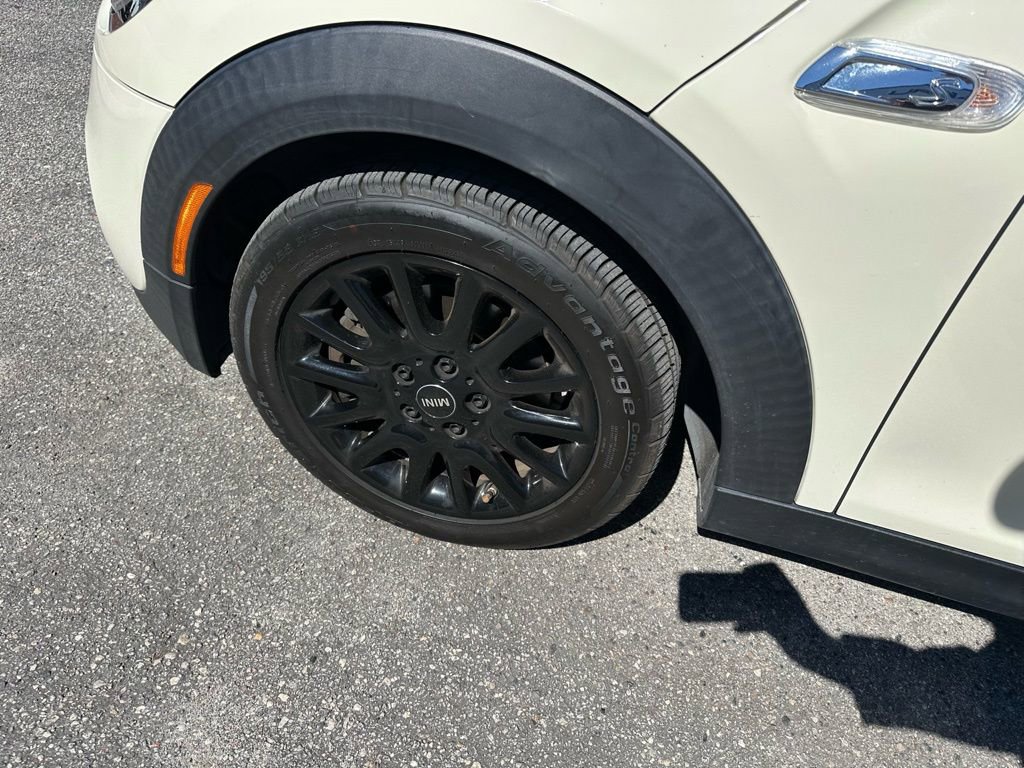 Used 2019 MINI Cooper S image 10