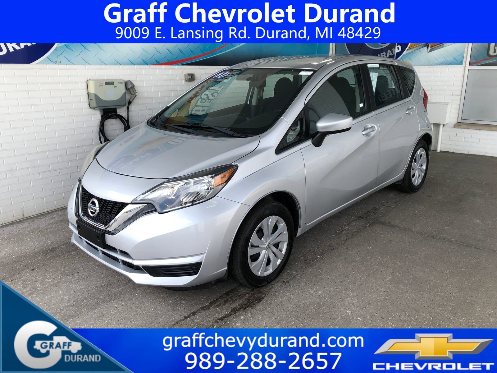 Used 2017 Nissan Versa Note SV FWD image 1