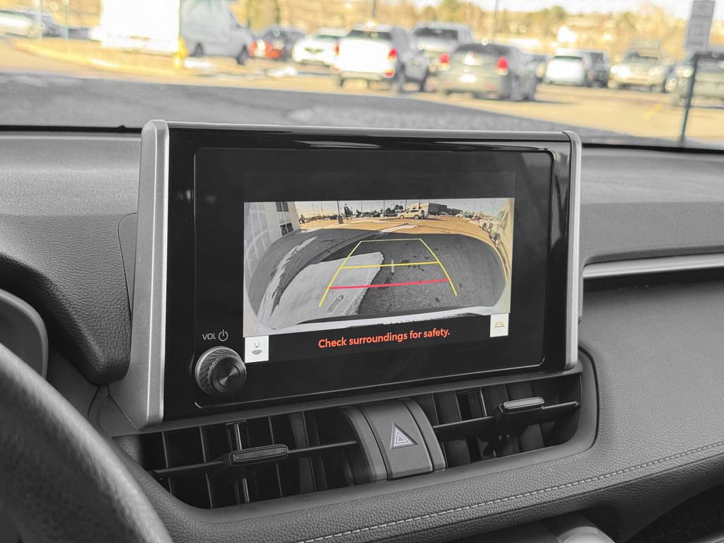 Used 2024 Toyota RAV4 LE image 21