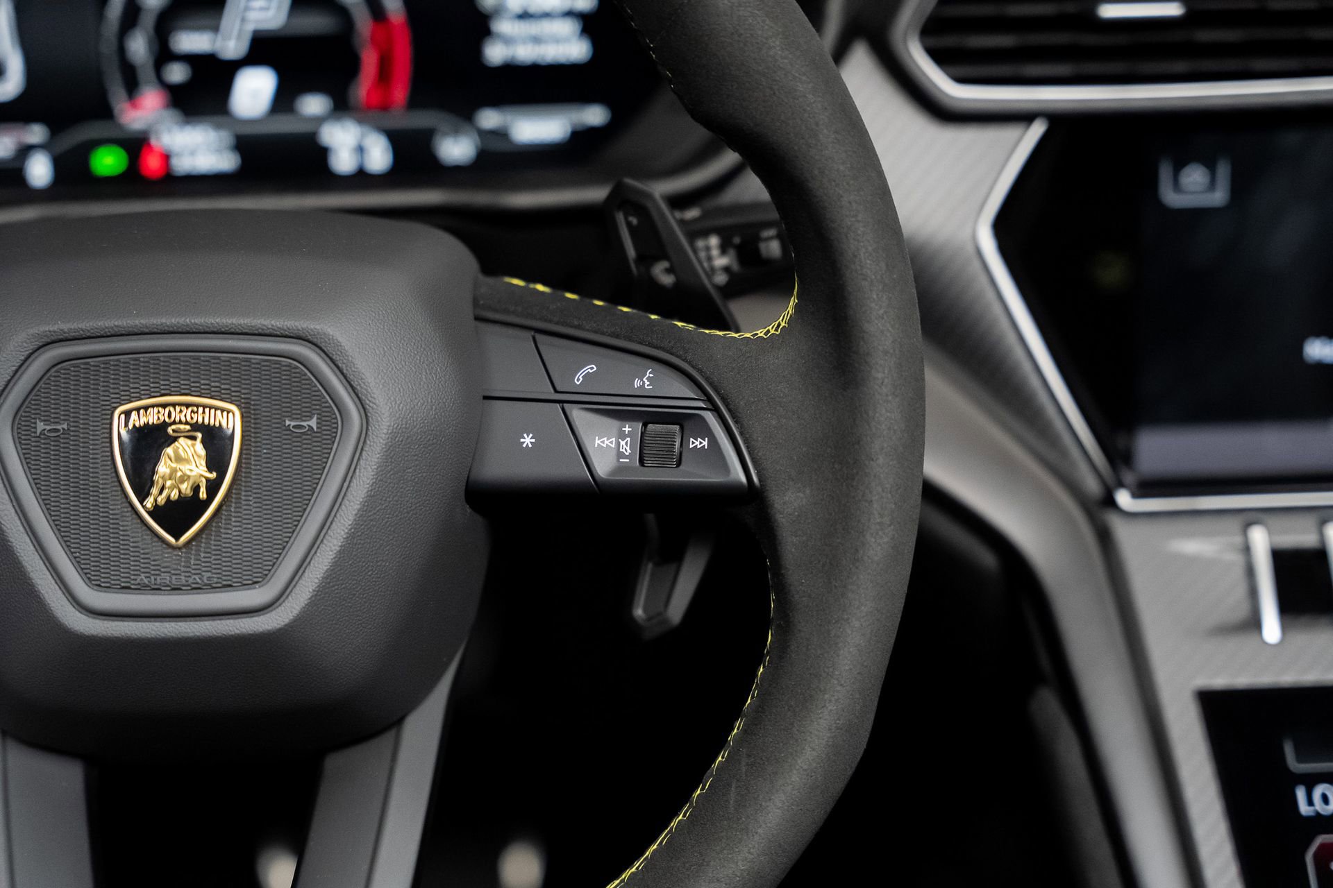 Used 2024 Lamborghini Urus Performante image 53