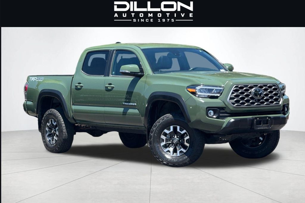 Used 2021 Toyota Tacoma TRD Off-Road w/ TRD Premium Off Road Package AWD/4WD image 2