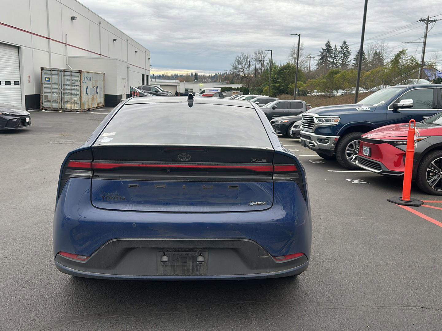 Used 2024 Toyota Prius XLE image 4