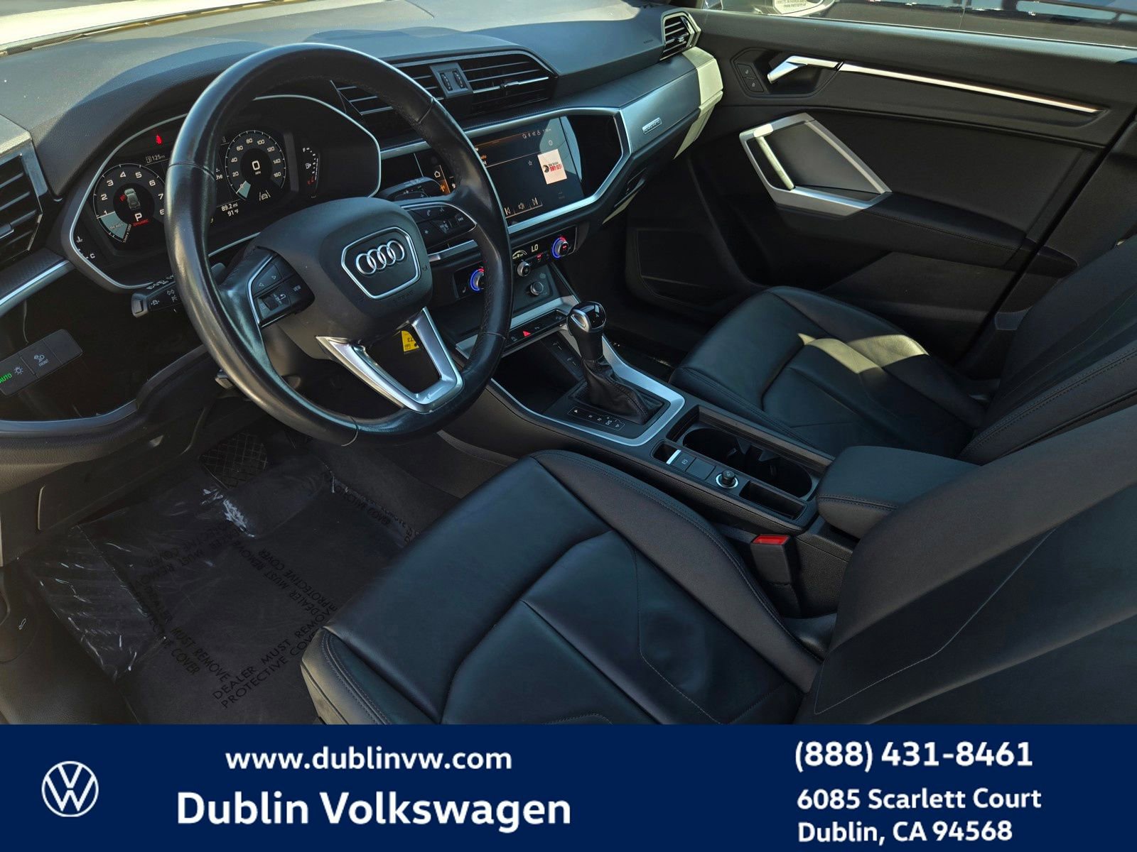 Used 2023 Audi Q3 2.0T Premium w/ 19" Wheel Package image 9