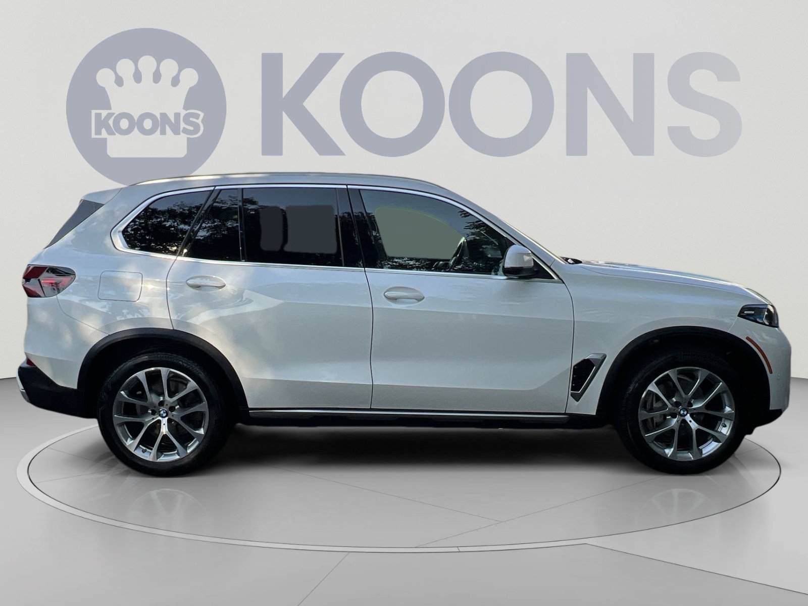 Used 2024 BMW X5 xDrive40i w/ Premium Package AWD/4WD image 7