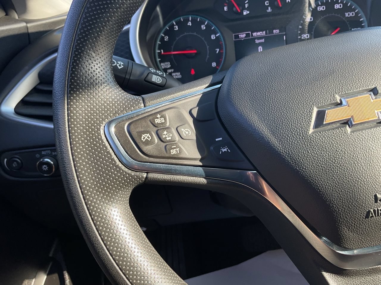 Used 2025 Chevrolet Malibu LT FWD image 24