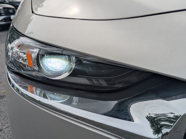 Used 2022 MAZDA MAZDA3 s FWD image 10