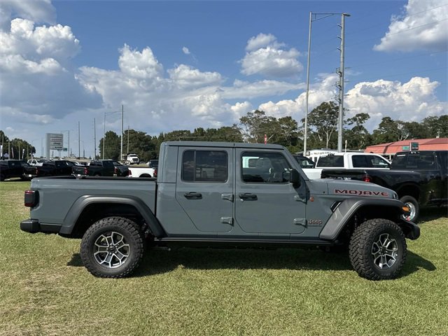 New 2025 Jeep Gladiator Mojave image 5