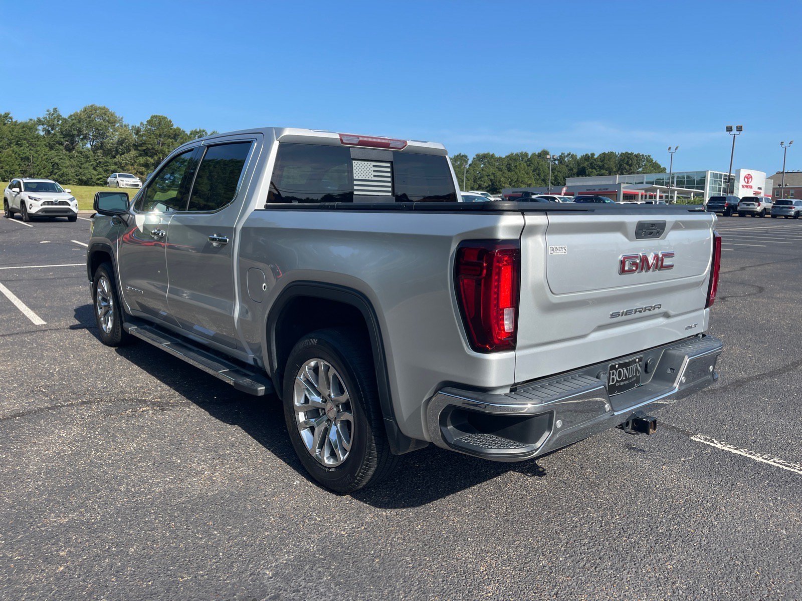 Used 2021 GMC Sierra 1500 SLT w/ SLT Premium Plus Package RWD image 14
