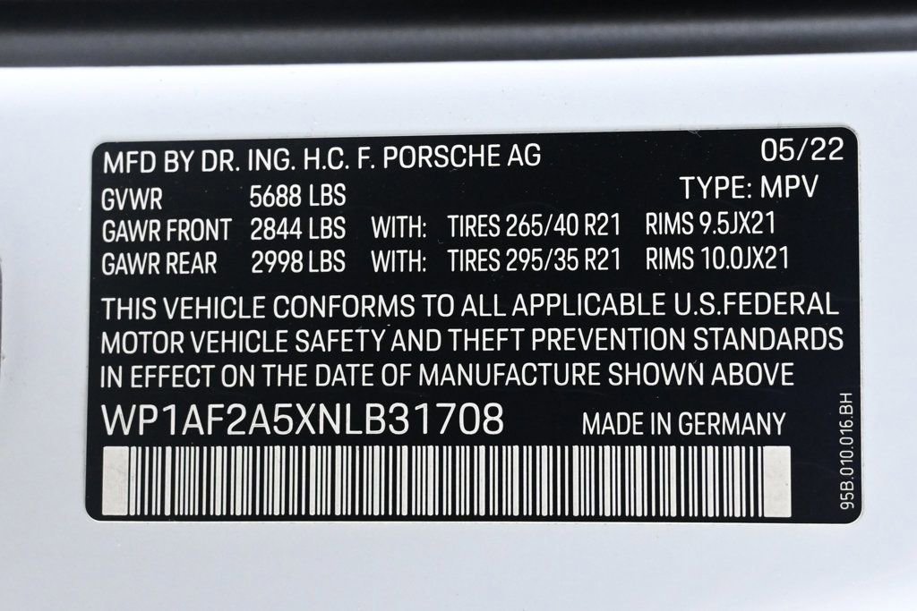 Certified 2022 Porsche Macan GTS image 31