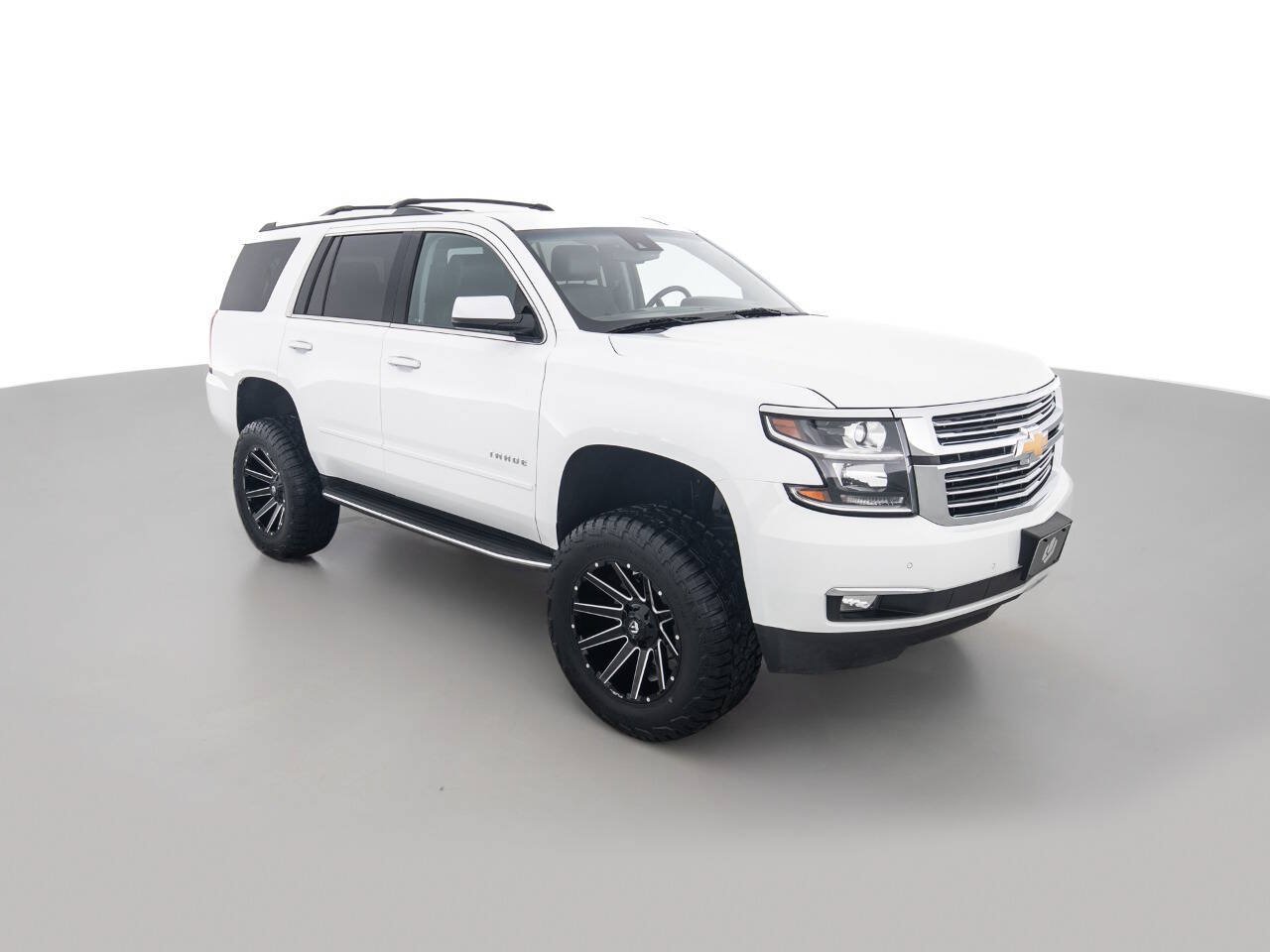 Used 2018 Chevrolet Tahoe Premier AWD/4WD image 3