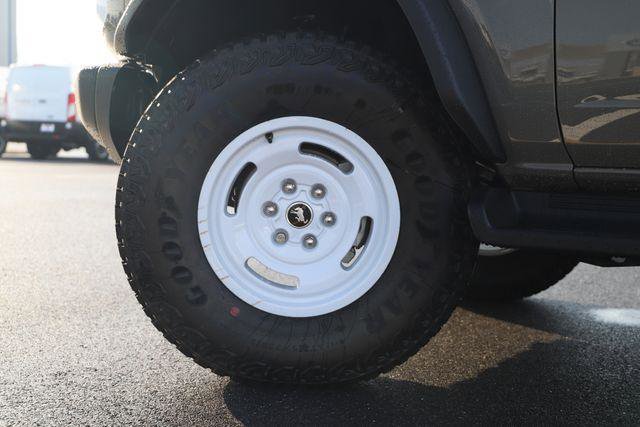 New 2026 Ford Bronco Heritage Edition image 2
