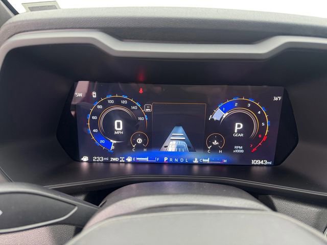 Certified 2024 Chevrolet Colorado Trail Boss w/ Technology Package image 14