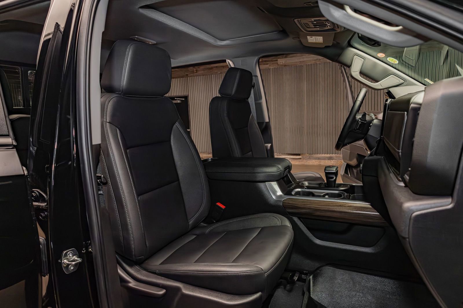 Used 2026 Chevrolet Silverado 1500 LT Trail Boss w/ Safety Package image 28