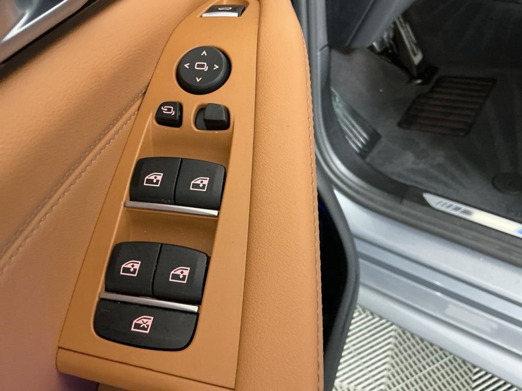 Certified 2026 BMW X5 xDrive40i w/ M Sport Package image 21