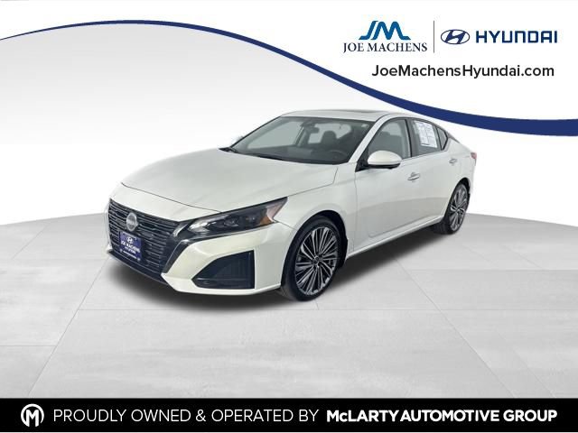 Used 2023 Nissan Altima 2.5 SL image 3