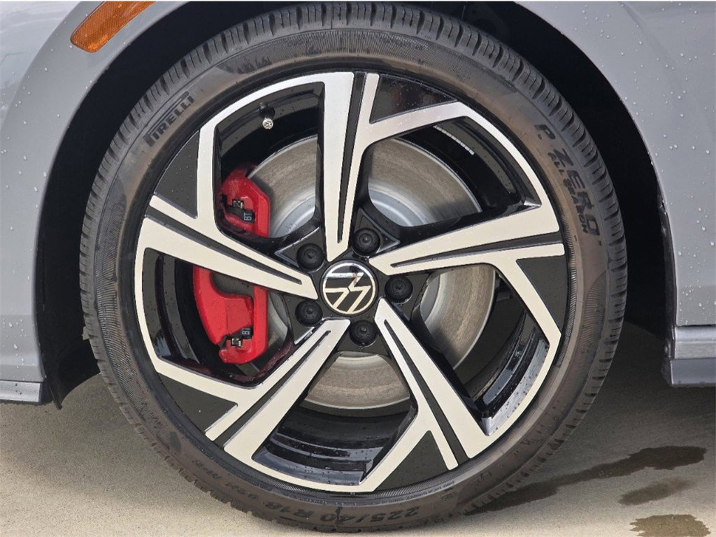 New 2025 Volkswagen GTI SE image 9