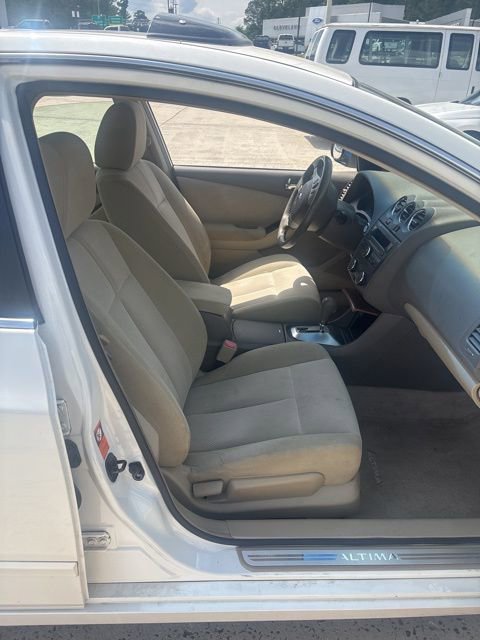 Used 2009 Nissan Altima 2.5 SL w/ Convenience Plus Pkg FWD image 8