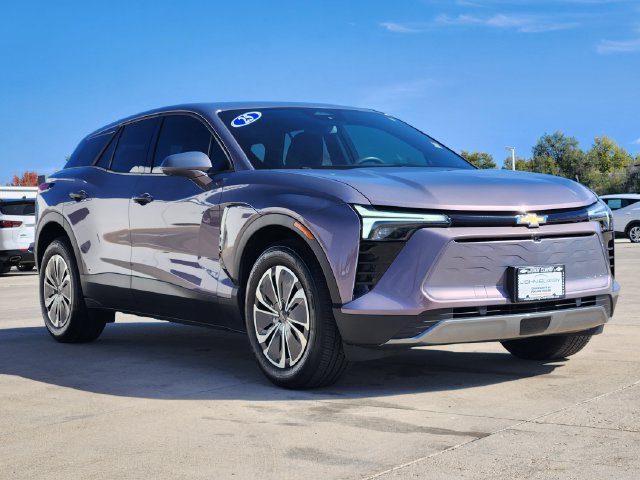 Used 2025 Chevrolet Blazer EV LT AWD/4WD image 3