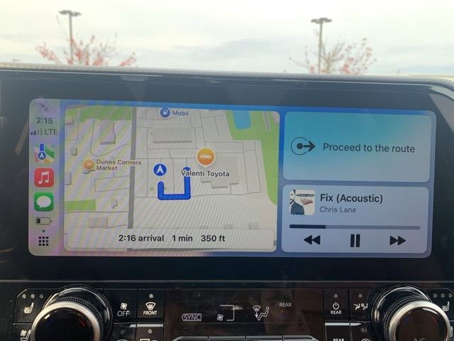 Used 2024 Toyota Highlander Platinum image 28