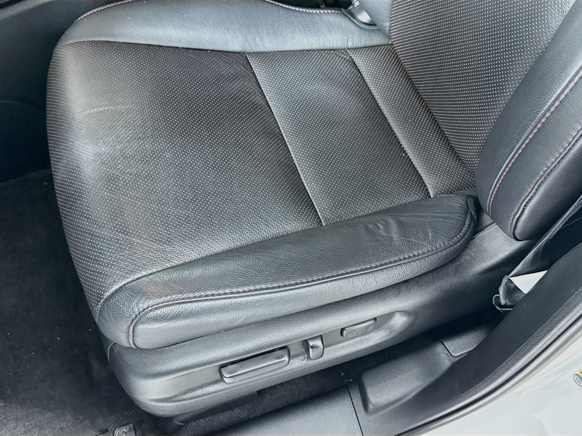 Used 2025 Honda Passport Black Edition image 21