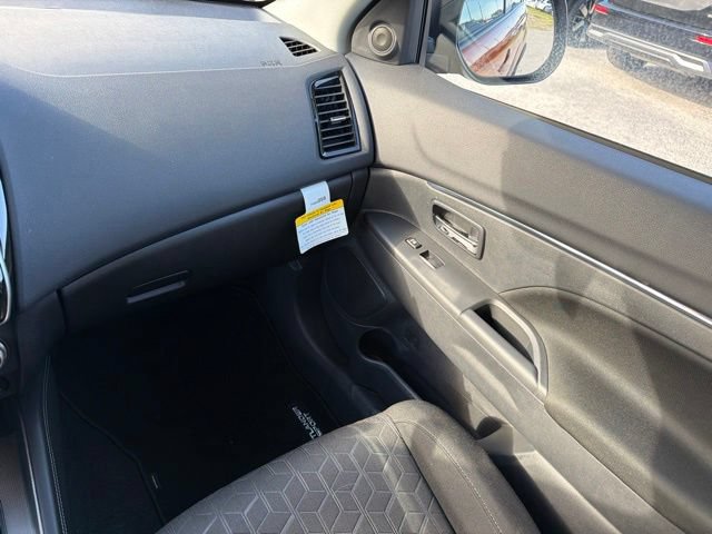 Used 2026 Mitsubishi Outlander Sport ES AWD/4WD image 19