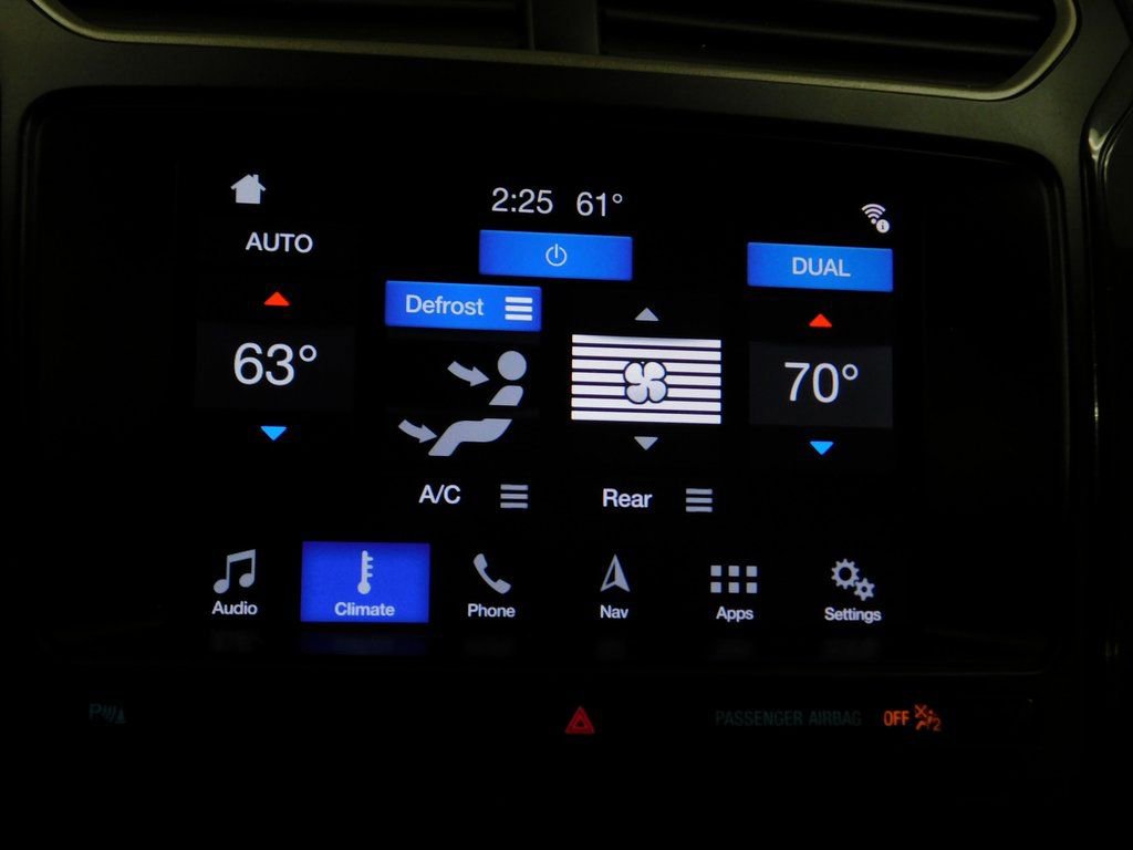 Used 2019 Ford Explorer XLT w/ XLT Desert Copper Package AWD/4WD image 58