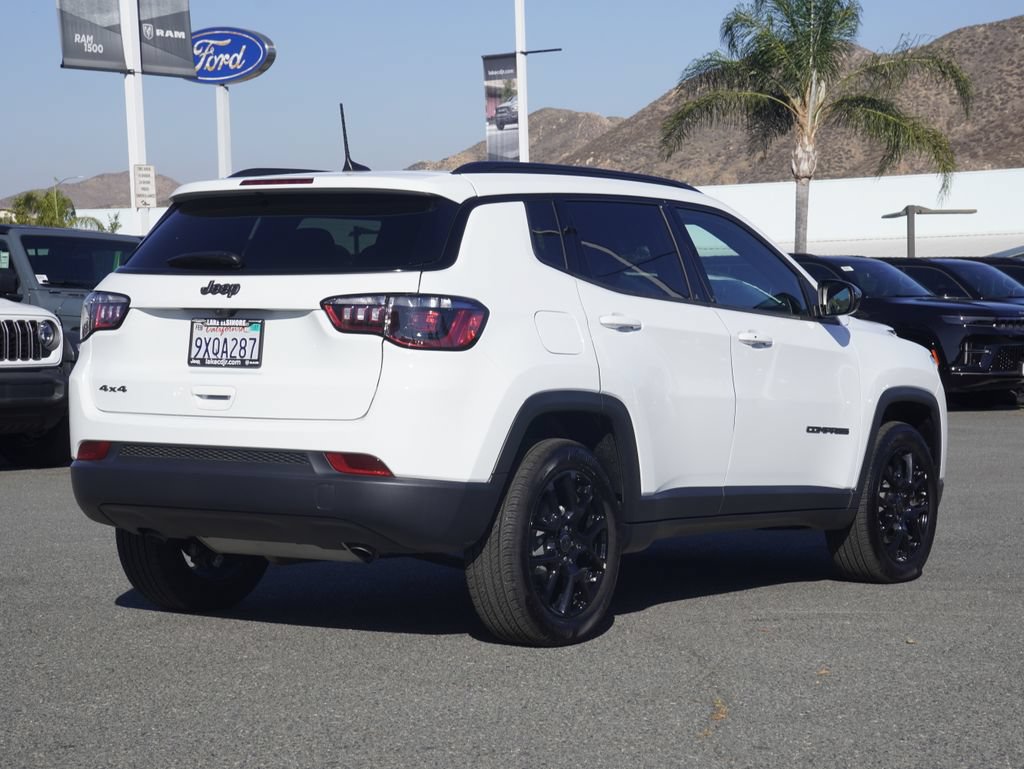 Certified 2026 Jeep Compass Latitude AWD/4WD image 4
