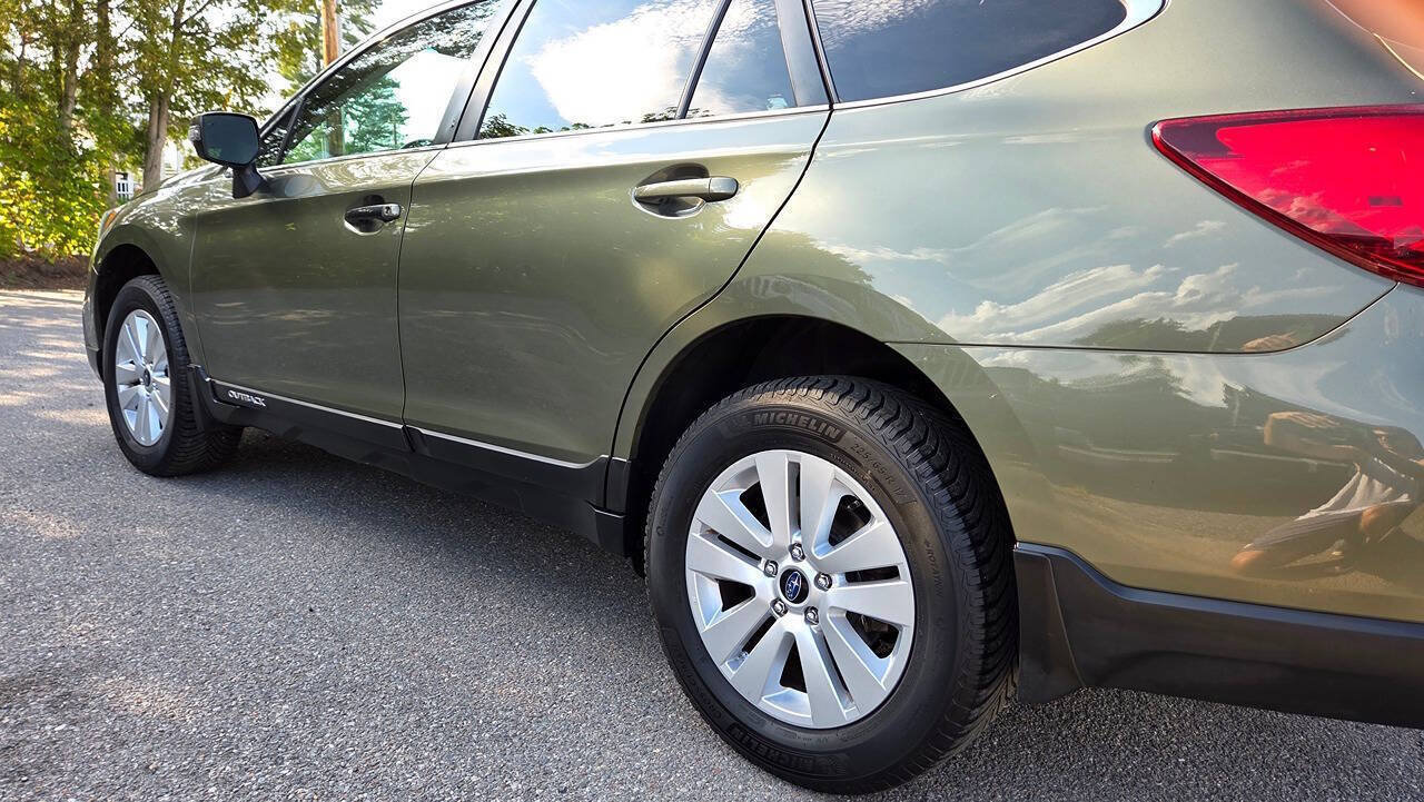 Used 2016 Subaru Outback 2.5i Premium AWD/4WD image 8