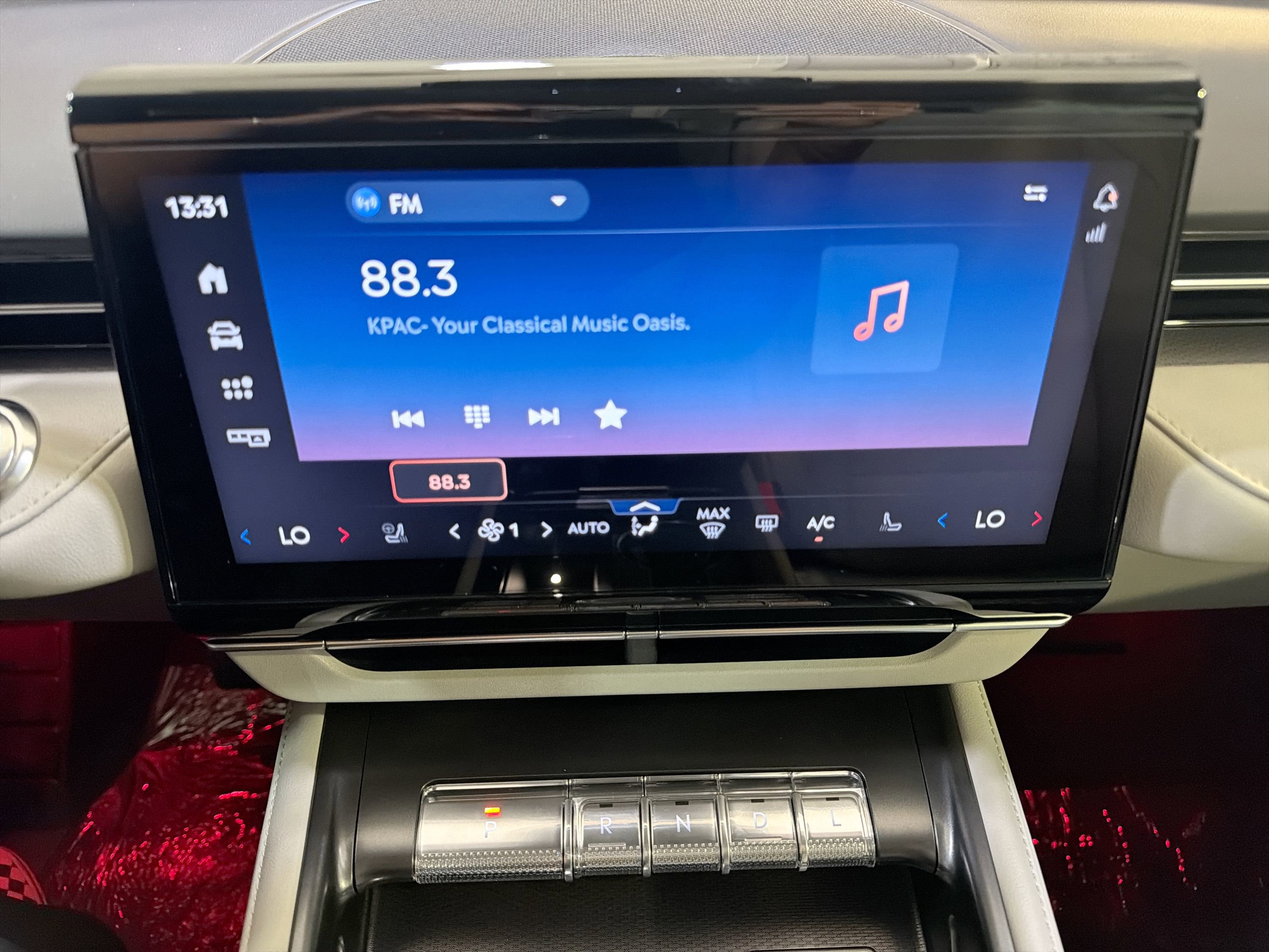 New 2026 Lincoln Nautilus Premier AWD/4WD image 17