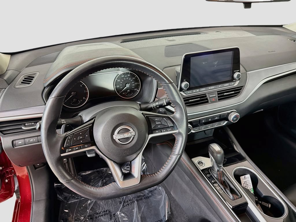 Used 2023 Nissan Altima 2.5 SR FWD image 17