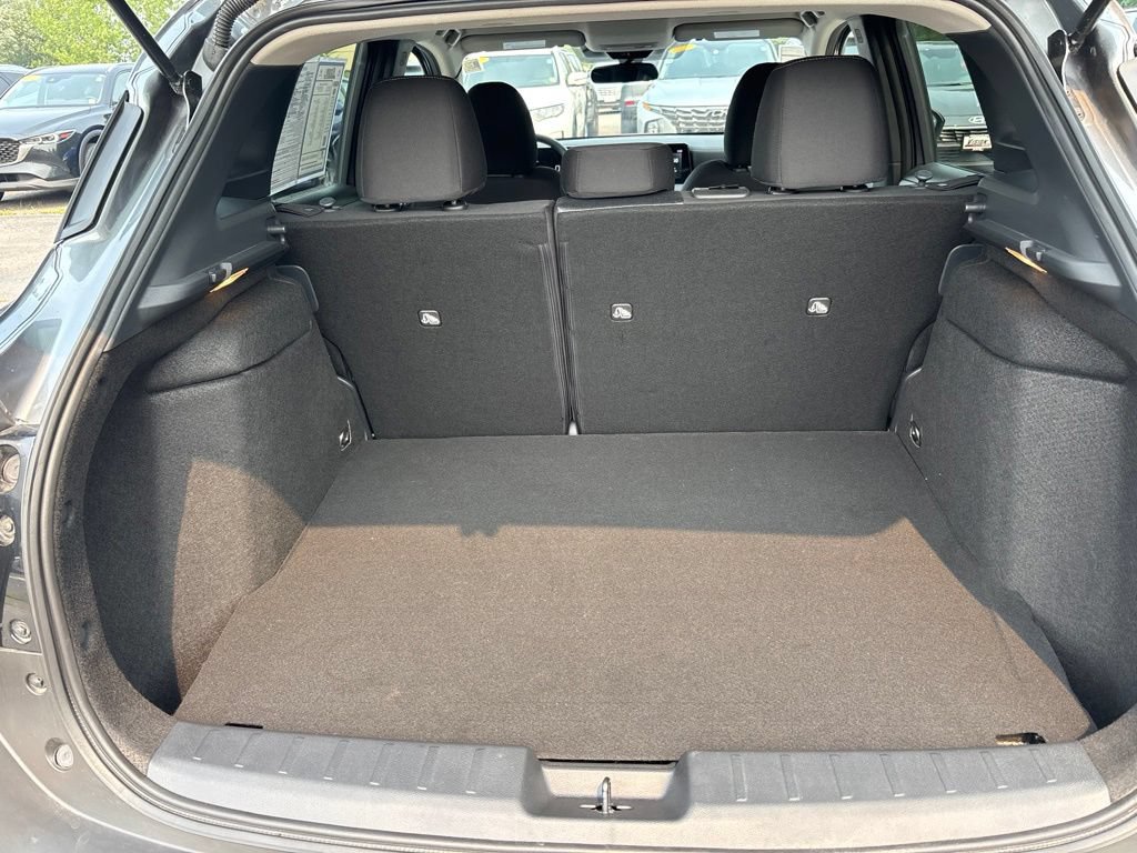 Used 2025 Nissan Kicks SV AWD/4WD image 13