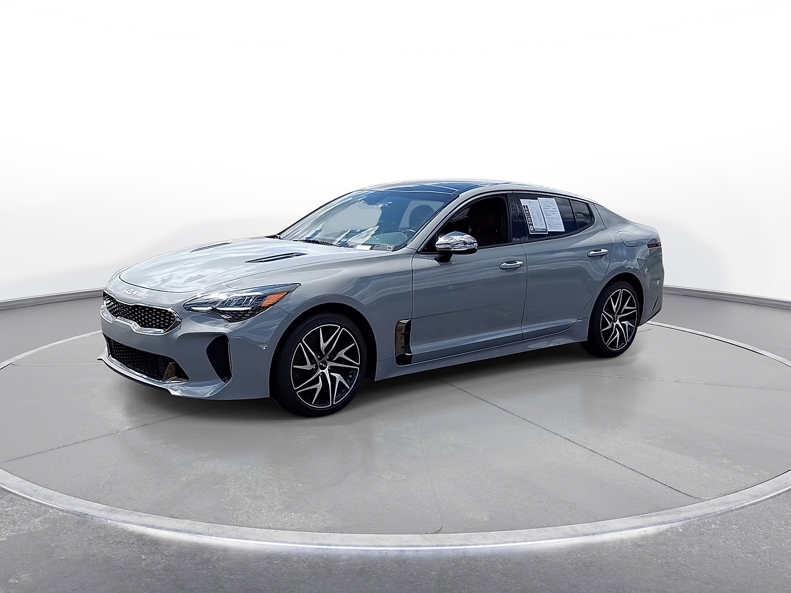 Used 2022 Kia Stinger GT-Line w/ Sun & Sound Package AWD/4WD image 4