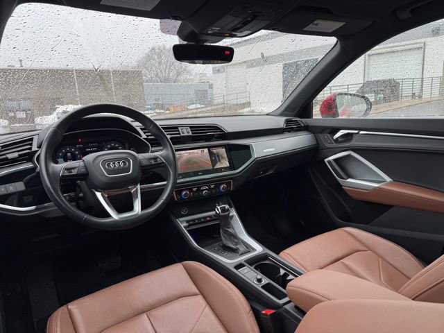Used 2023 Audi Q3 2.0T Premium Plus w/ Premium Plus Package image 22