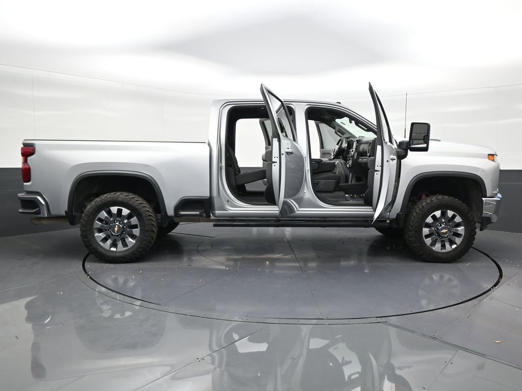 Used 2022 Chevrolet Silverado 2500 LT w/ Convenience Package AWD/4WD image 30