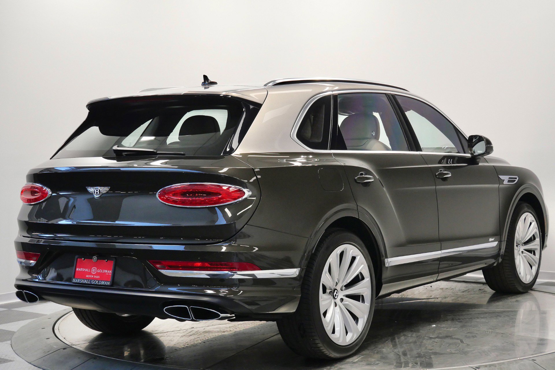 Used 2021 Bentley Bentayga Hybrid -Mulliner Driving Speci image 9