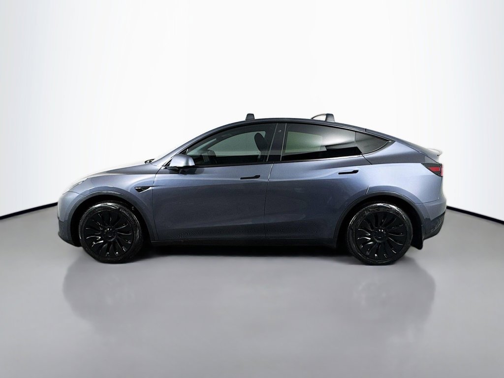 Used 2020 Tesla Model Y Long Range image 2