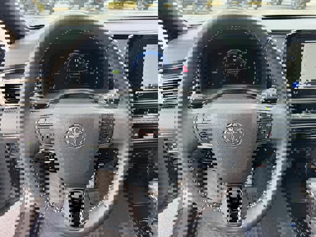 Certified 2025 Toyota Camry SE image 19